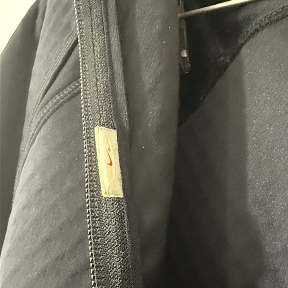 Nike Therma-FIT Hooded Jacket
Women Large Black Warm Zip-Up
Quilted Training - Picture 7 of 12